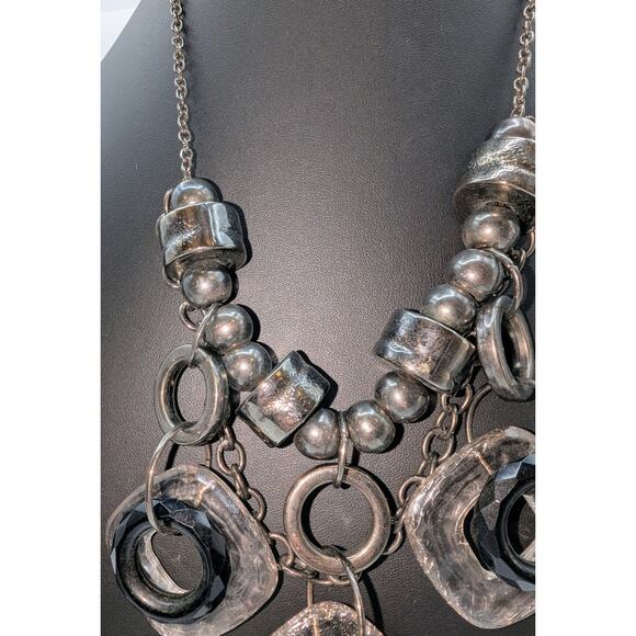 Chunky Geometrical Gun Metal Crackled Clear & Black Loopy Bead Chain Necklace - Picture 4 of 9